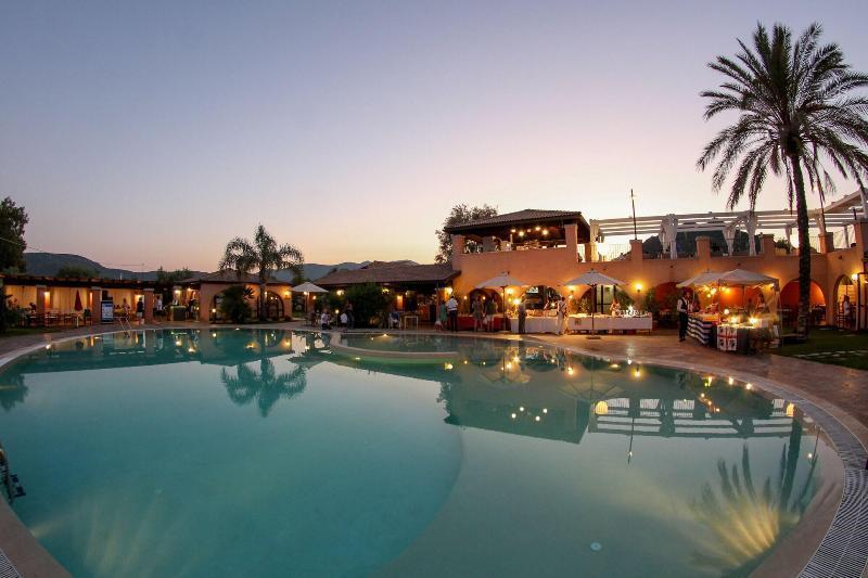 Alma Resort Castiadas Exterior photo
