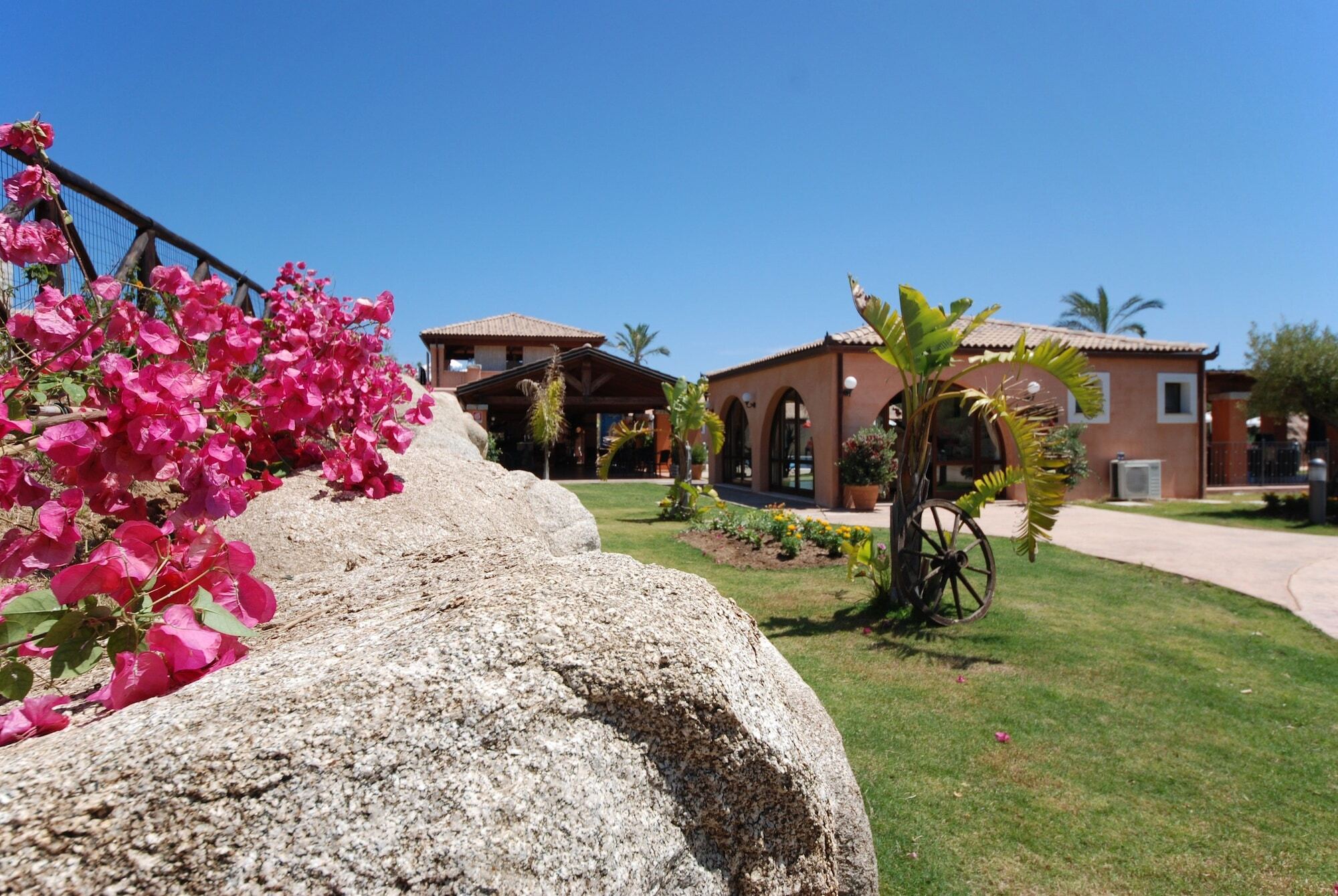 Alma Resort Castiadas Exterior photo